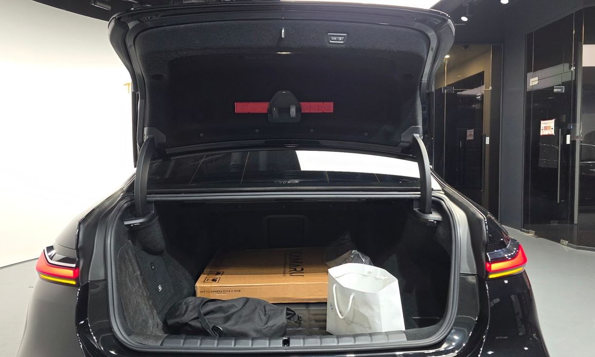 BMW i7 2024