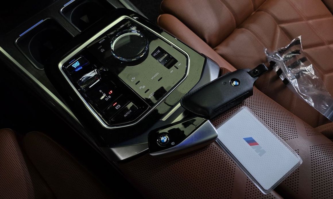 BMW i7 2024