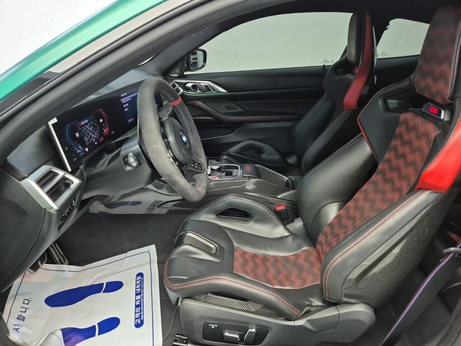 BMW M4 2025