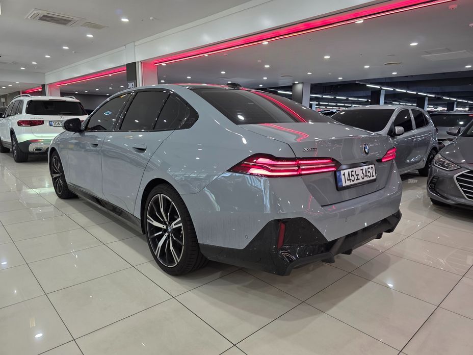 BMW 5-Series 2026