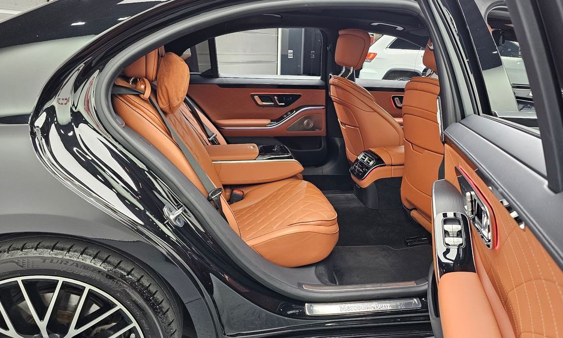 Mercedes-Benz S-Class 2024