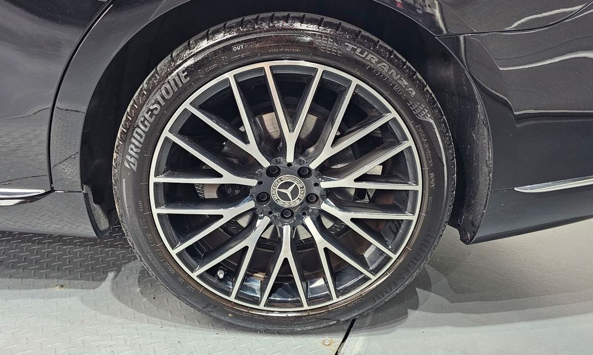 Mercedes-Benz S-Class 2024