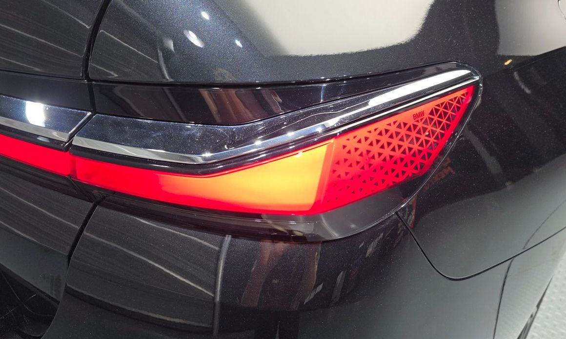 BMW i7 2024