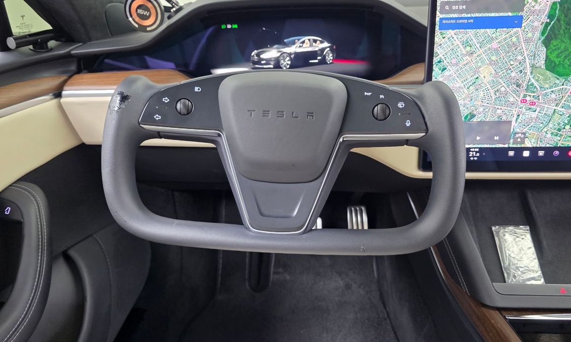 Tesla Model S 2023
