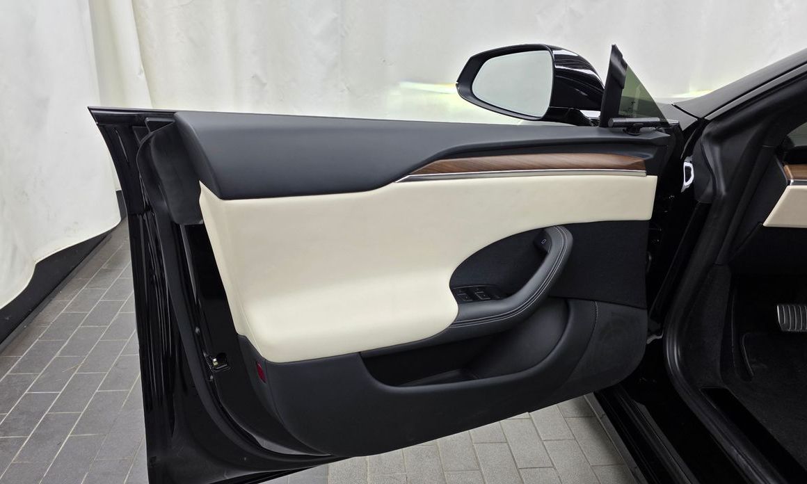 Tesla Model S 2023