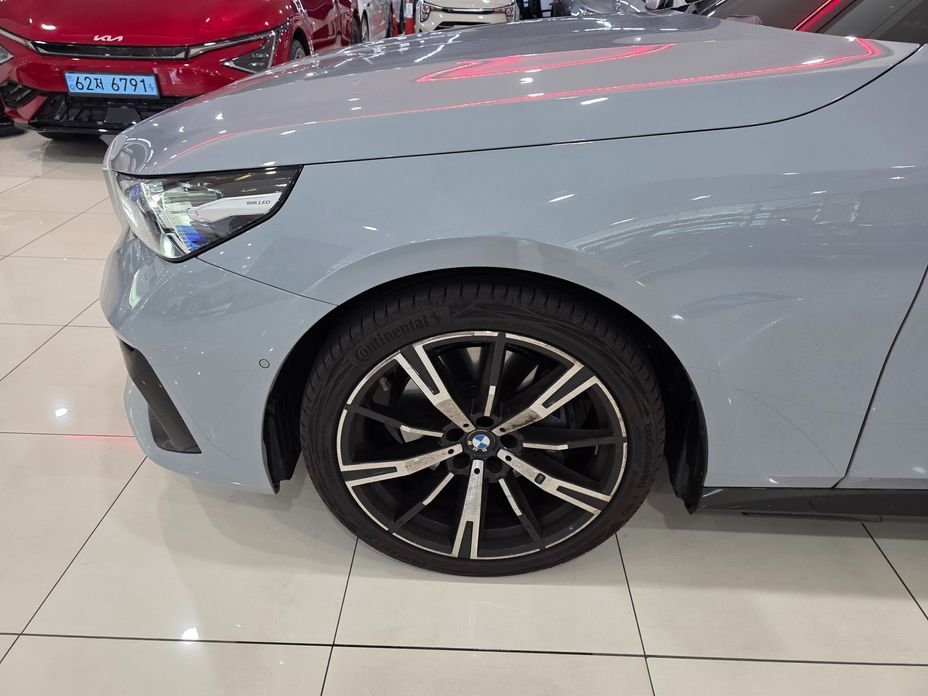 BMW 5-Series 2026