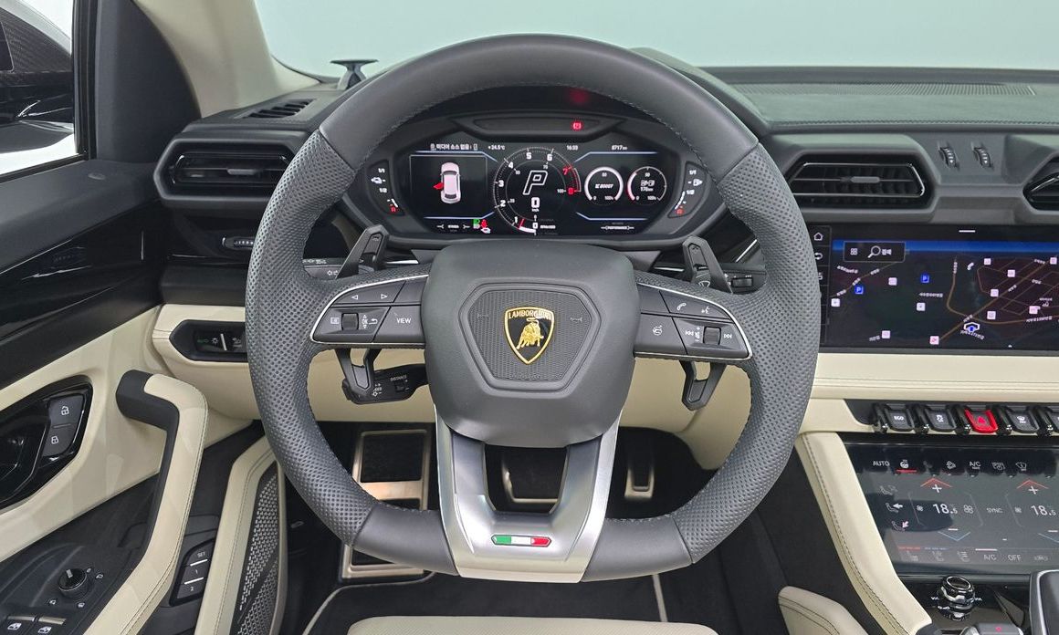 Lamborghini Urus 2025