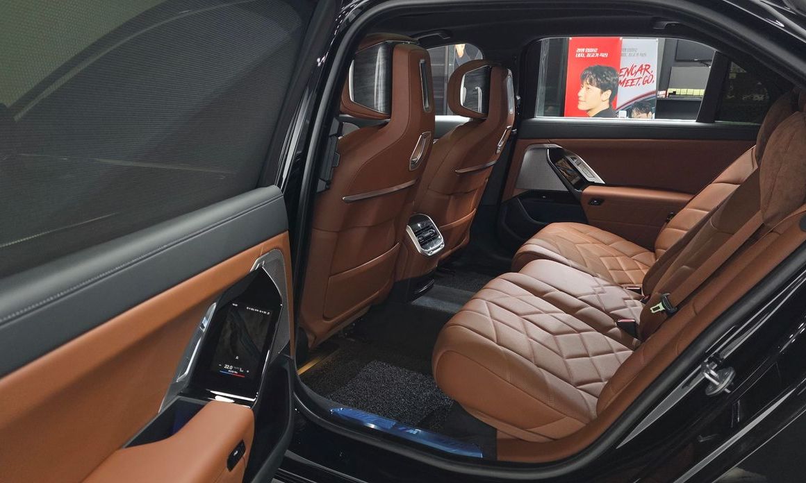 BMW i7 2024