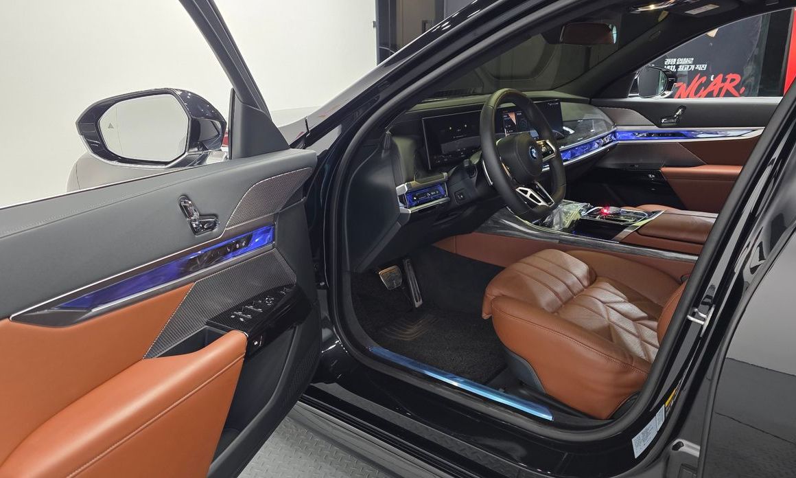 BMW i7 2024