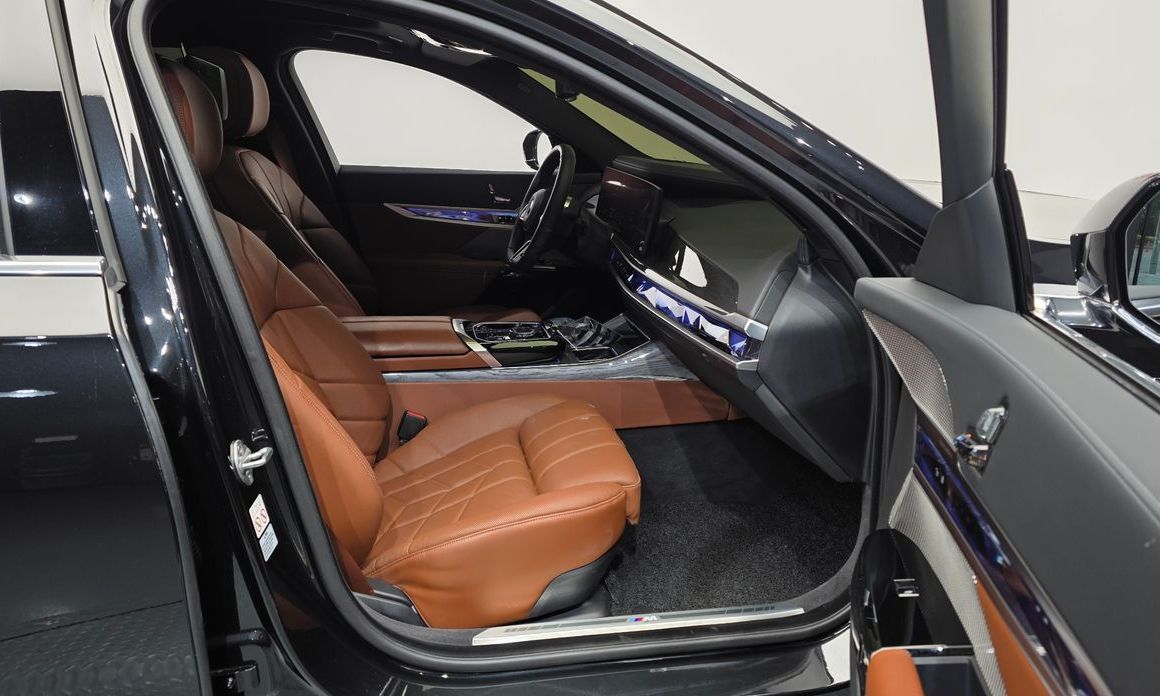BMW i7 2024