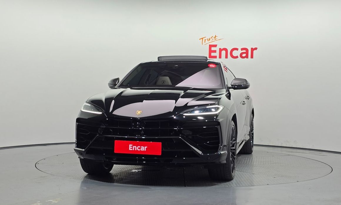 Lamborghini Urus 2025