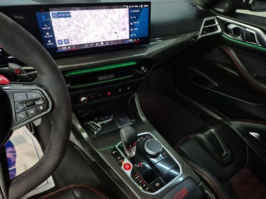 BMW M4 2025