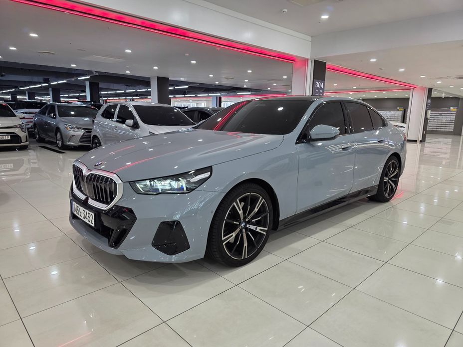 BMW 5-Series 2026
