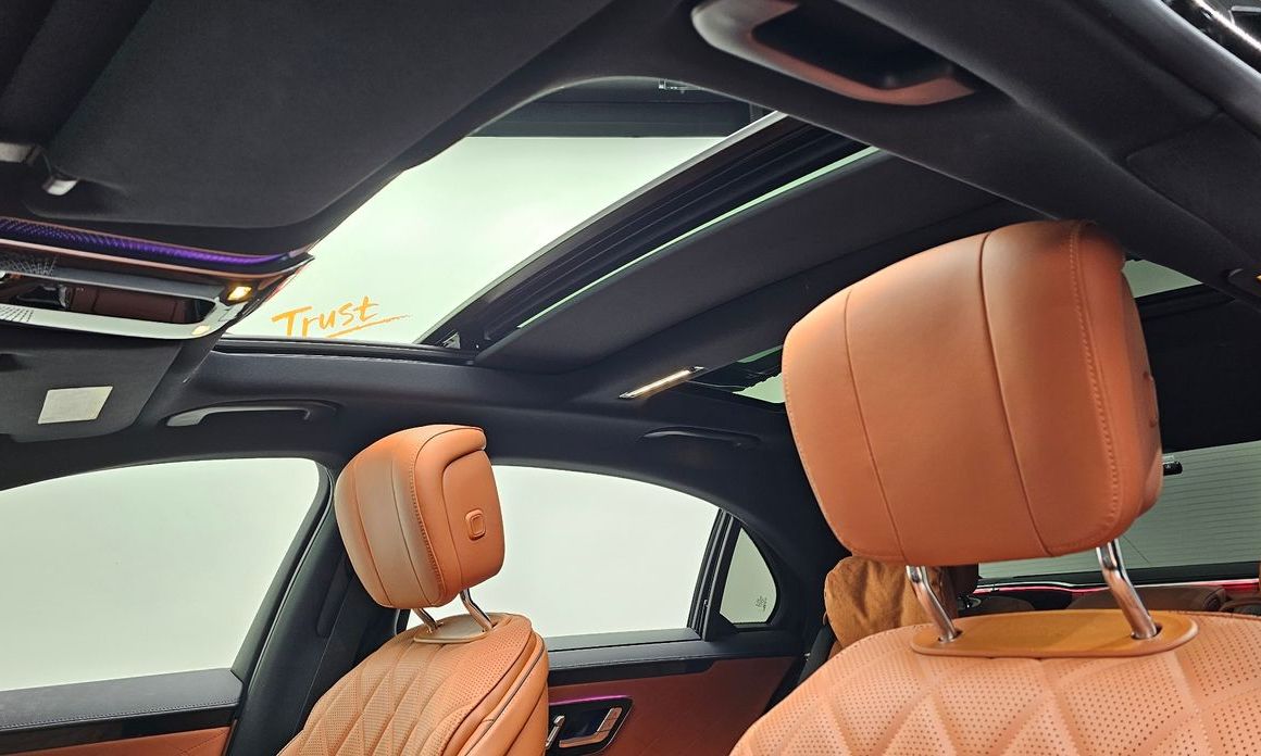 Mercedes-Benz S-Class 2024