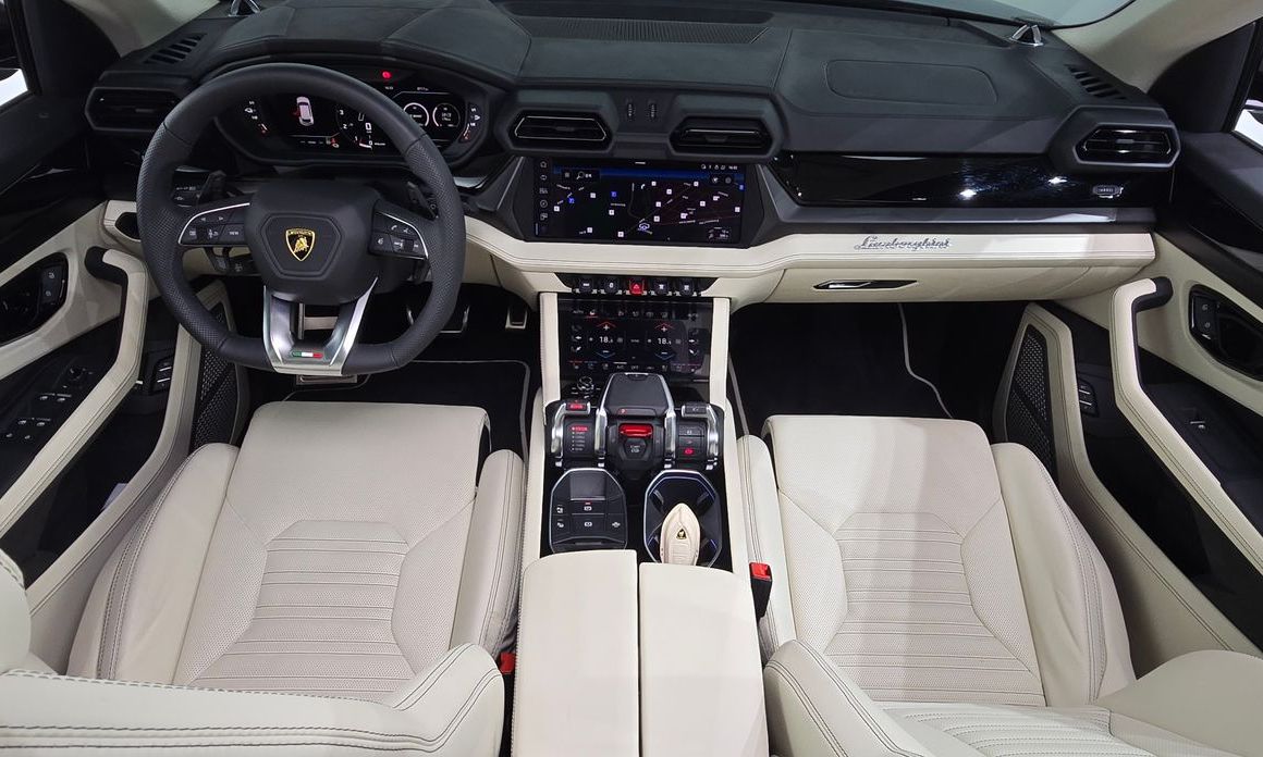 Lamborghini Urus 2025