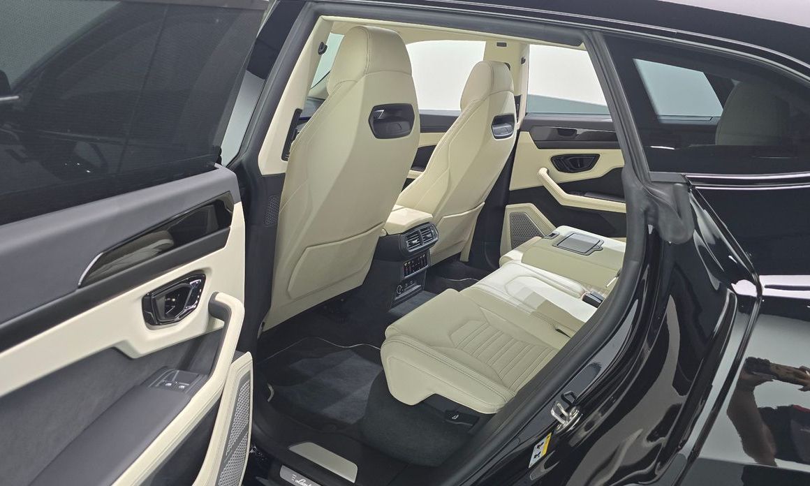 Lamborghini Urus 2025