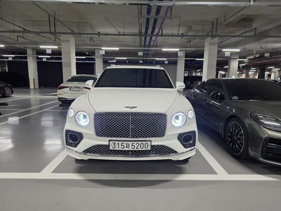 Bentley Bentayga 2022