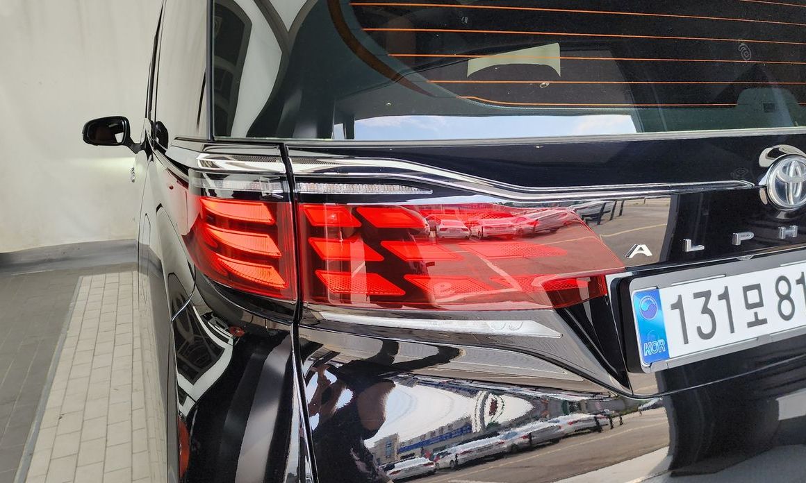 Toyota Alphard 2025
