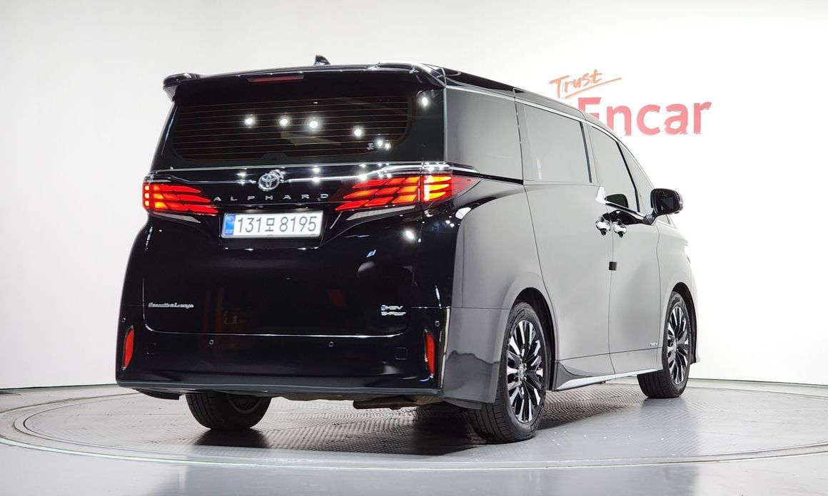 Toyota Alphard 2025
