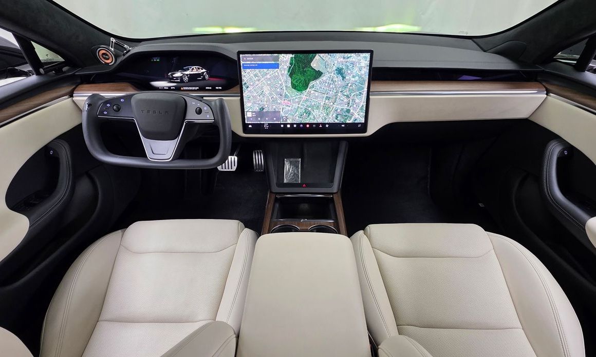 Tesla Model S 2023