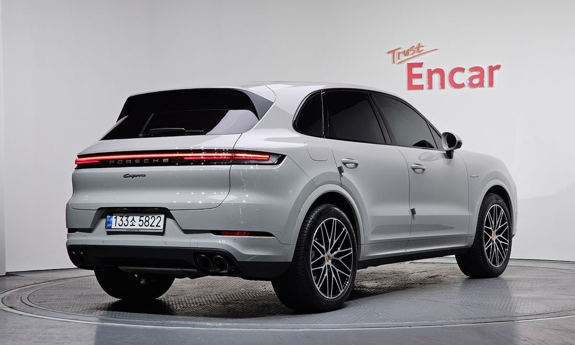 Porsche Cayenne 2024