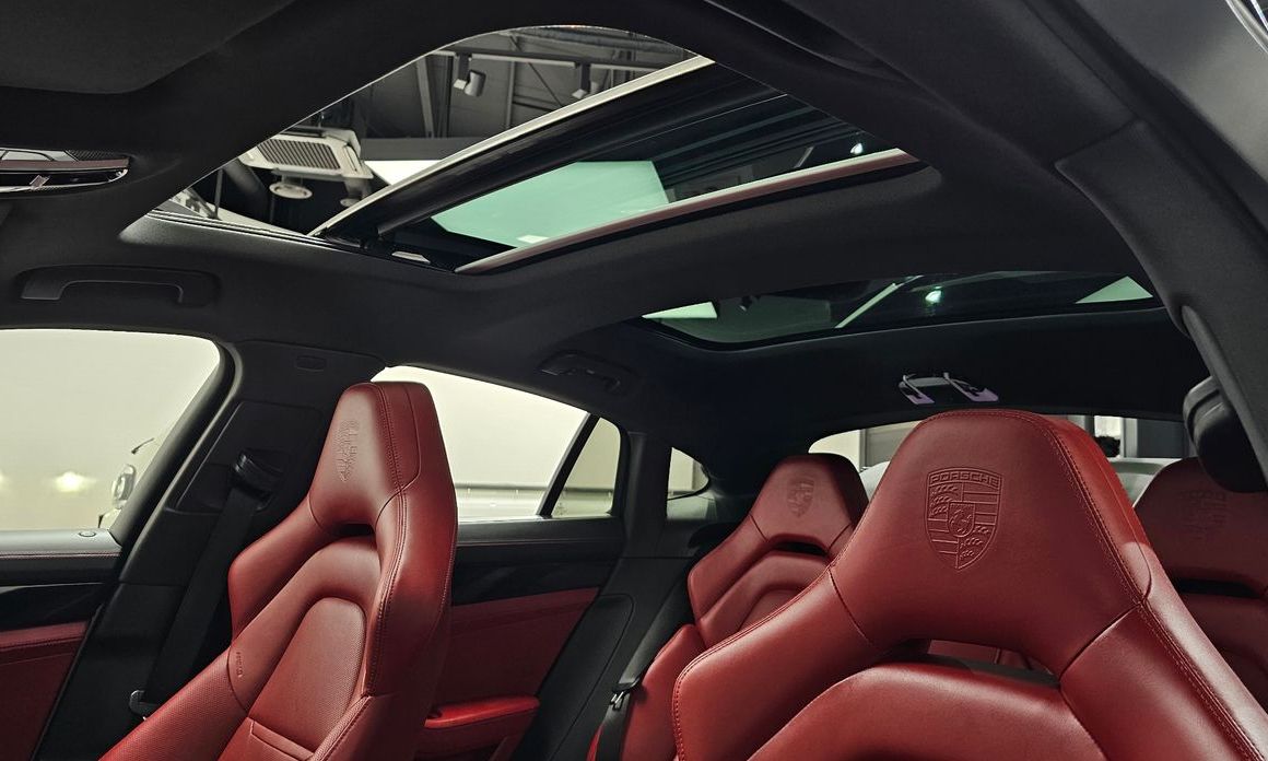 Porsche Panamera 2021