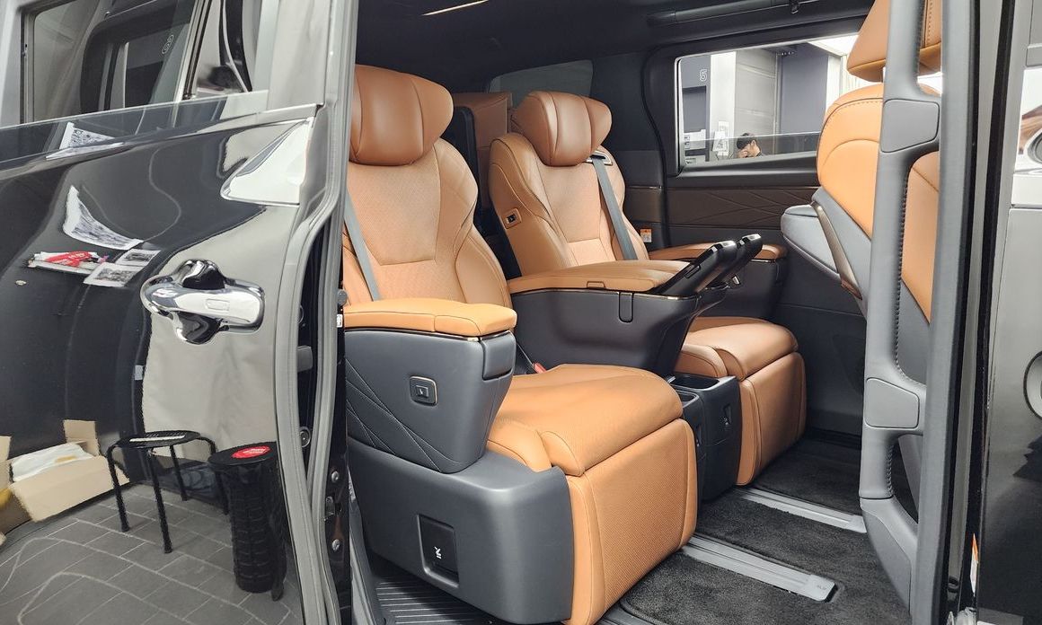Toyota Alphard 2025