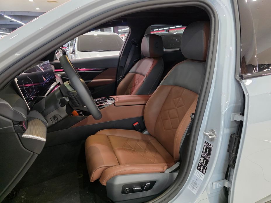 BMW 5-Series 2026