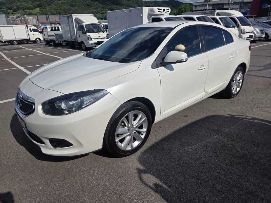 Renault-KoreaSamsung SM3 2014