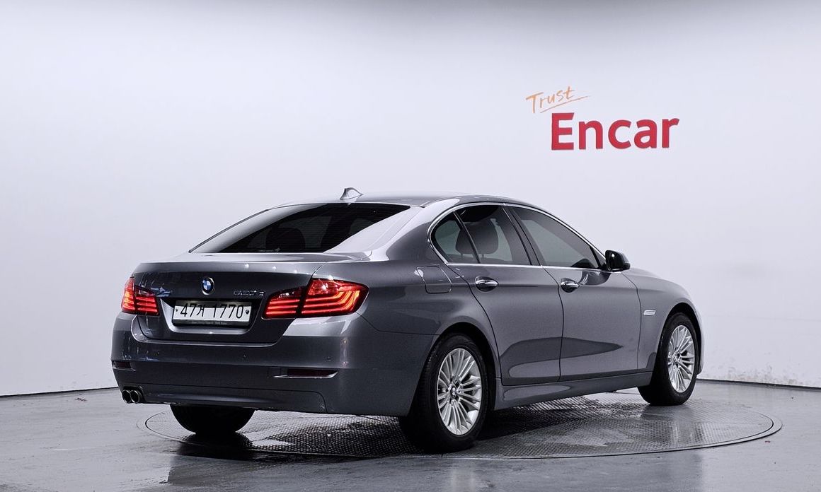 BMW 5-Series 2015