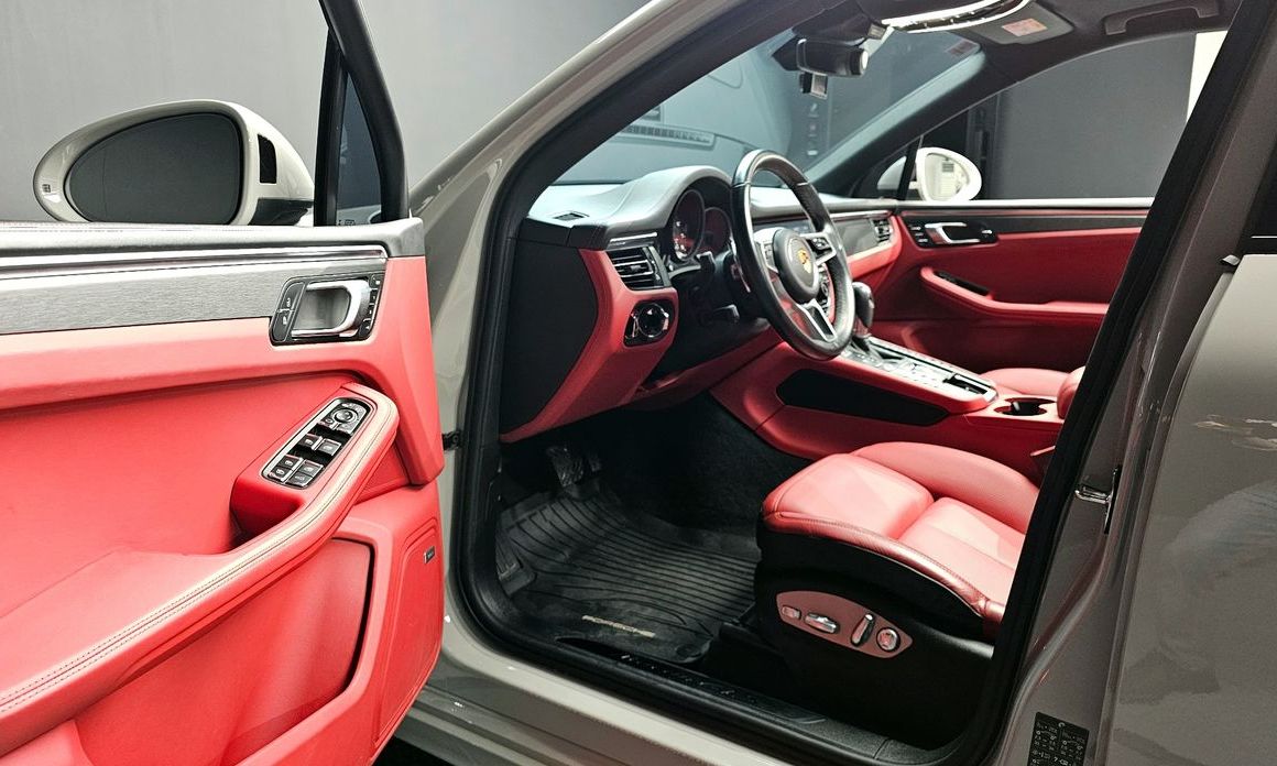 Porsche Macan 2021