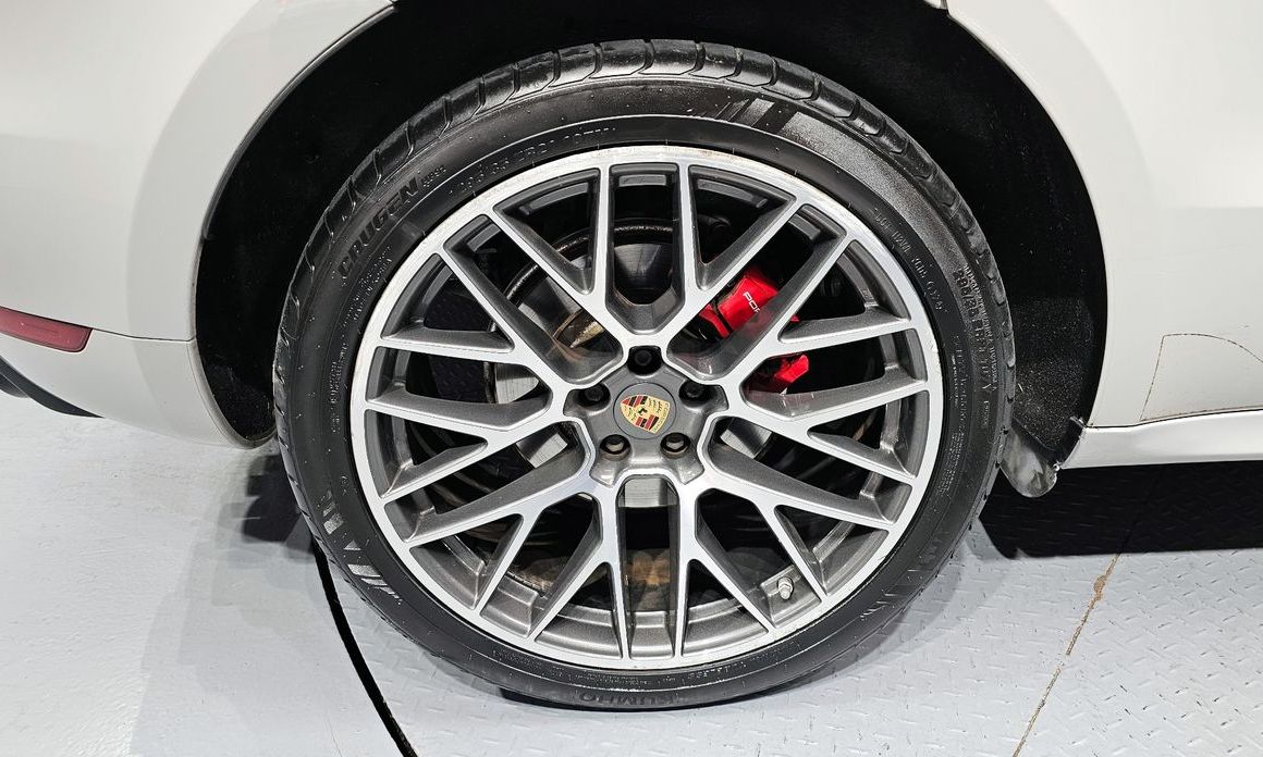 Porsche Macan 2021