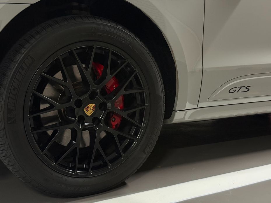 Porsche Macan 2021