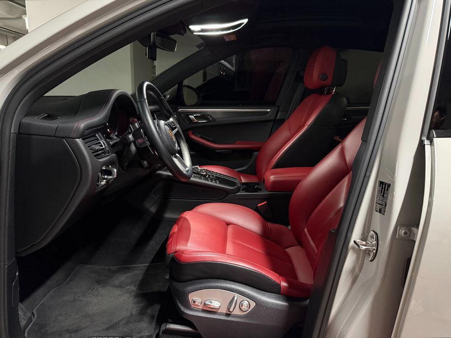 Porsche Macan 2021