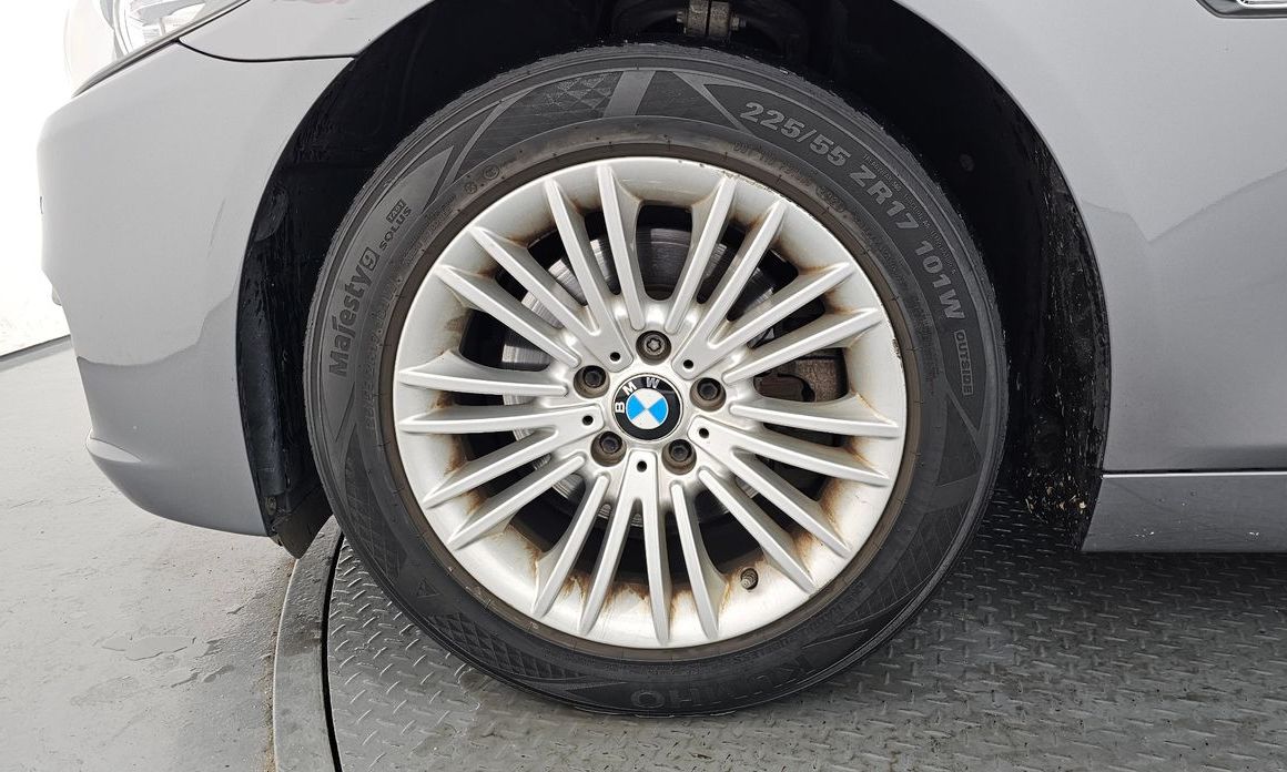 BMW 5-Series 2015
