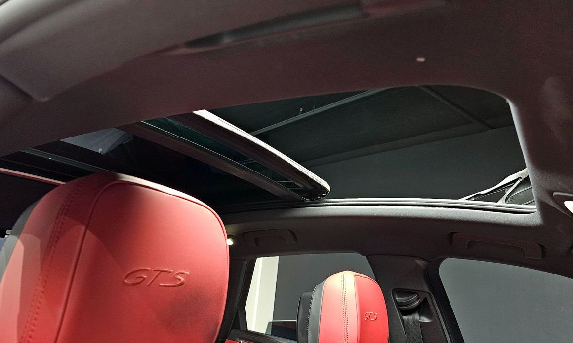 Porsche Macan 2021