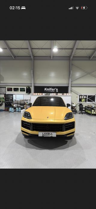 Porsche Cayenne 2025