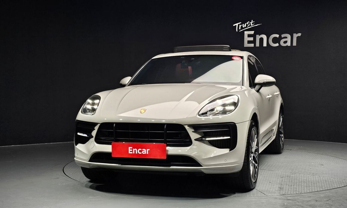 Porsche Macan 2021