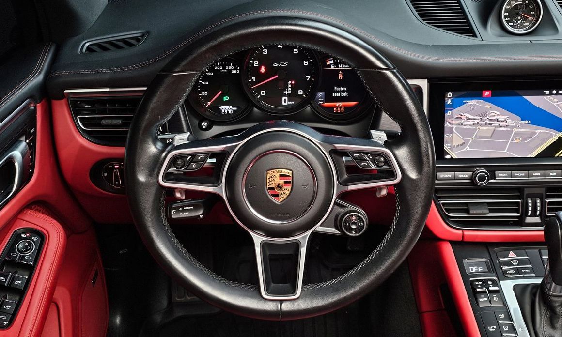 Porsche Macan 2021