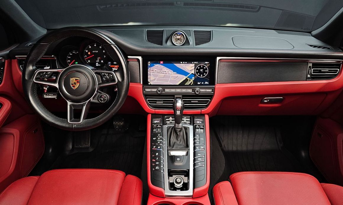 Porsche Macan 2021