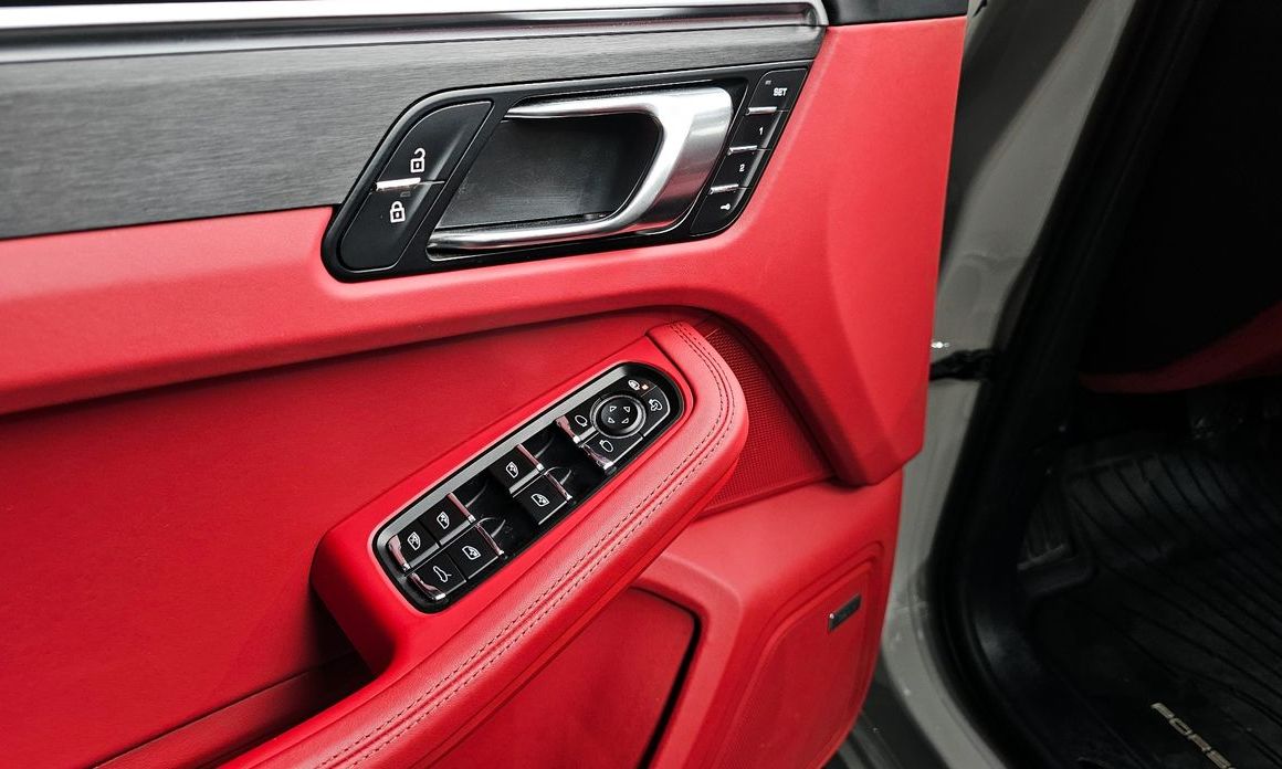 Porsche Macan 2021