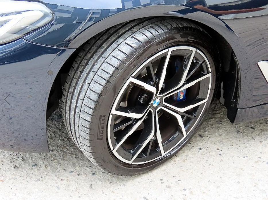 BMW 5-Series 2022