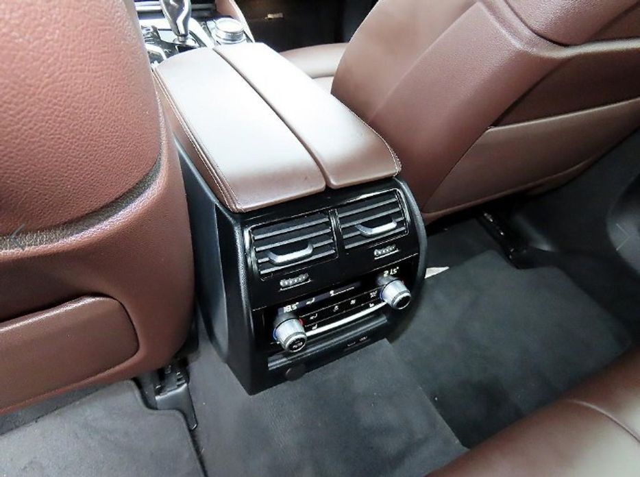 BMW 5-Series 2022