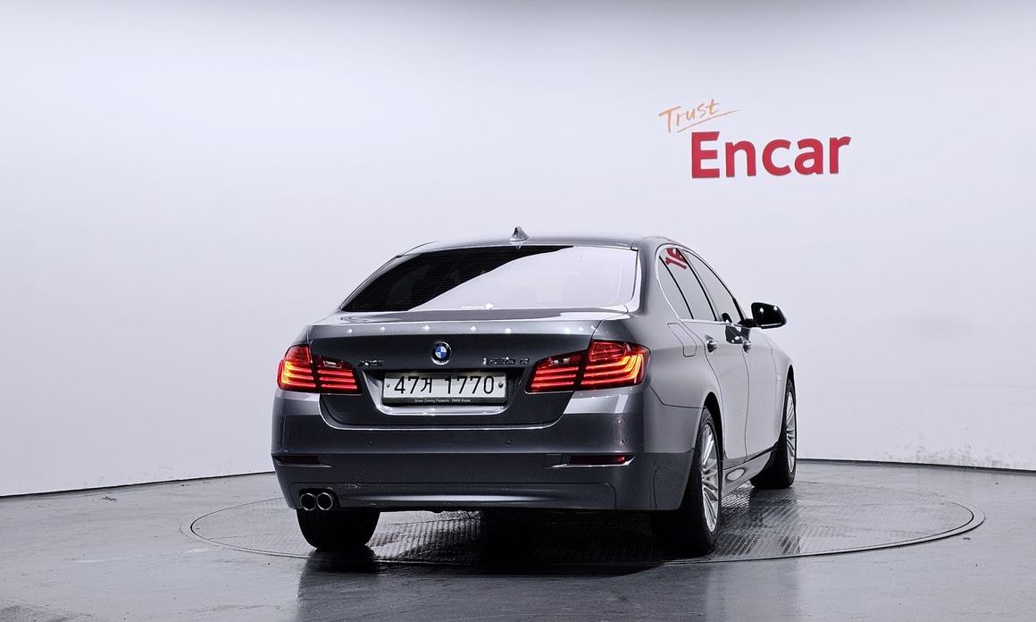 BMW 5-Series 2015