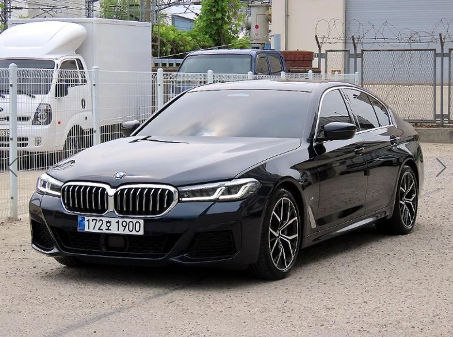 BMW 5-Series 2022