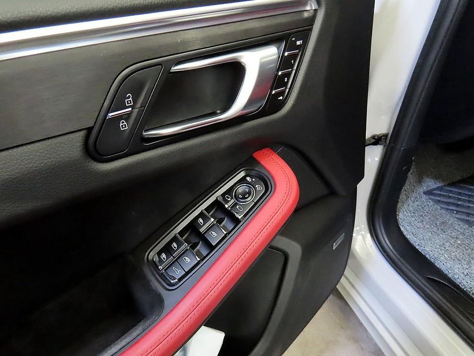 Porsche Macan 2020