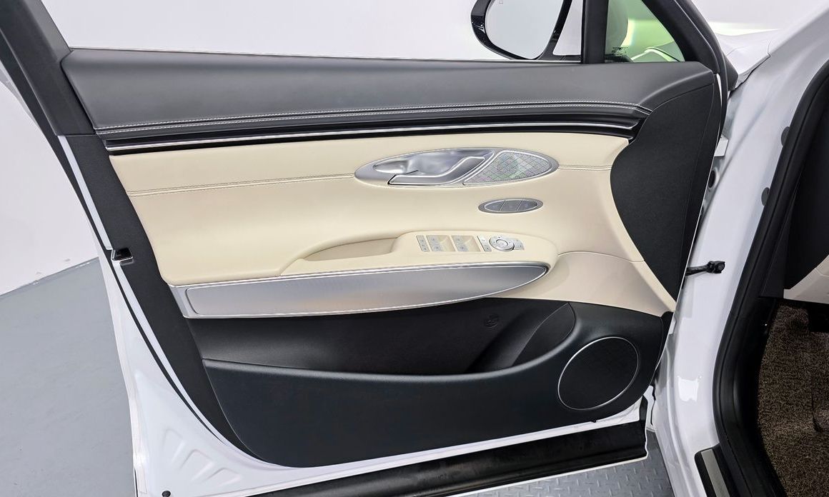 Genesis GV70 2024