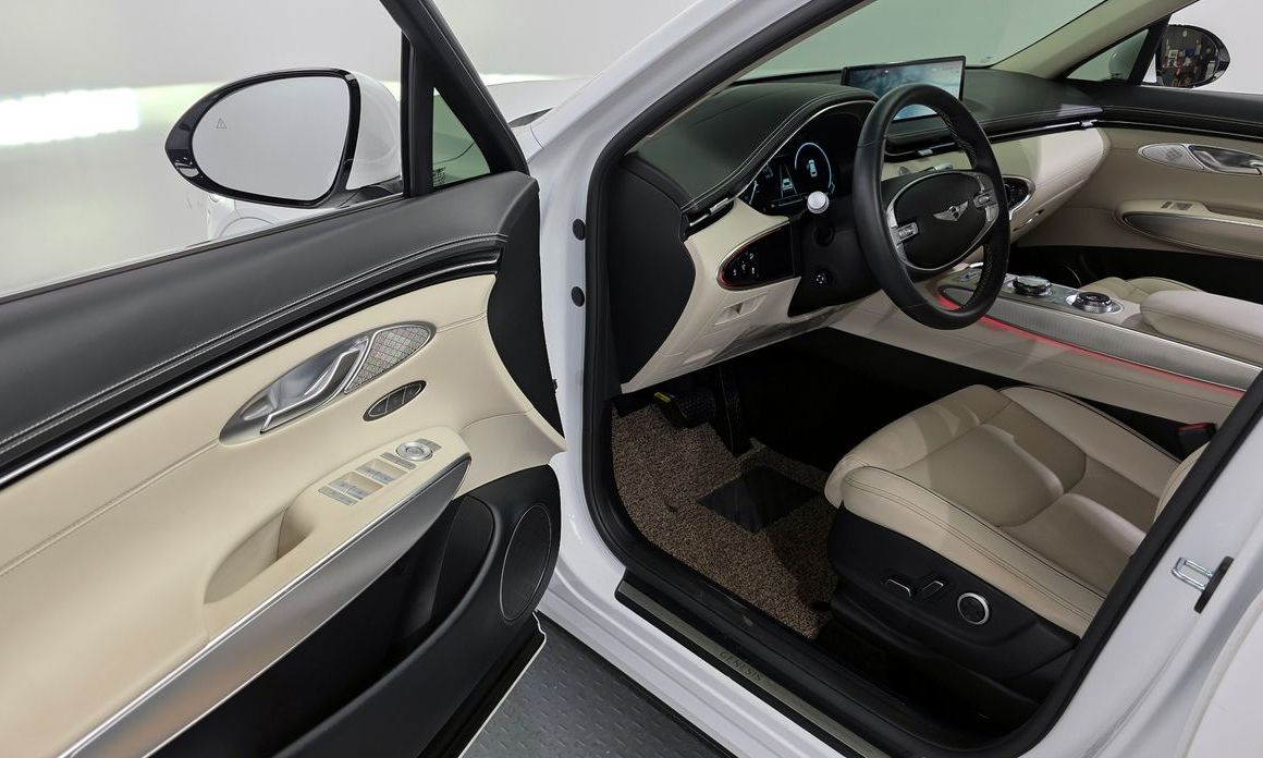 Genesis GV70 2024