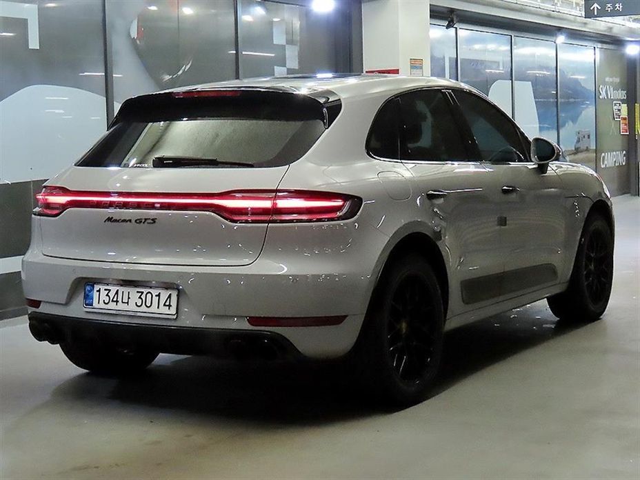 Porsche Macan 2020