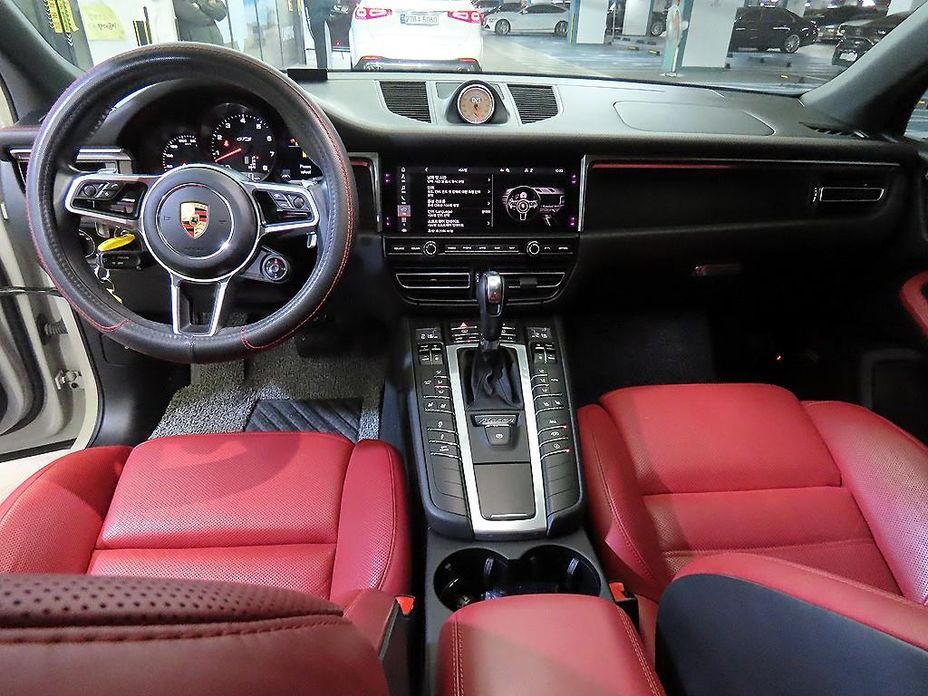 Porsche Macan 2020